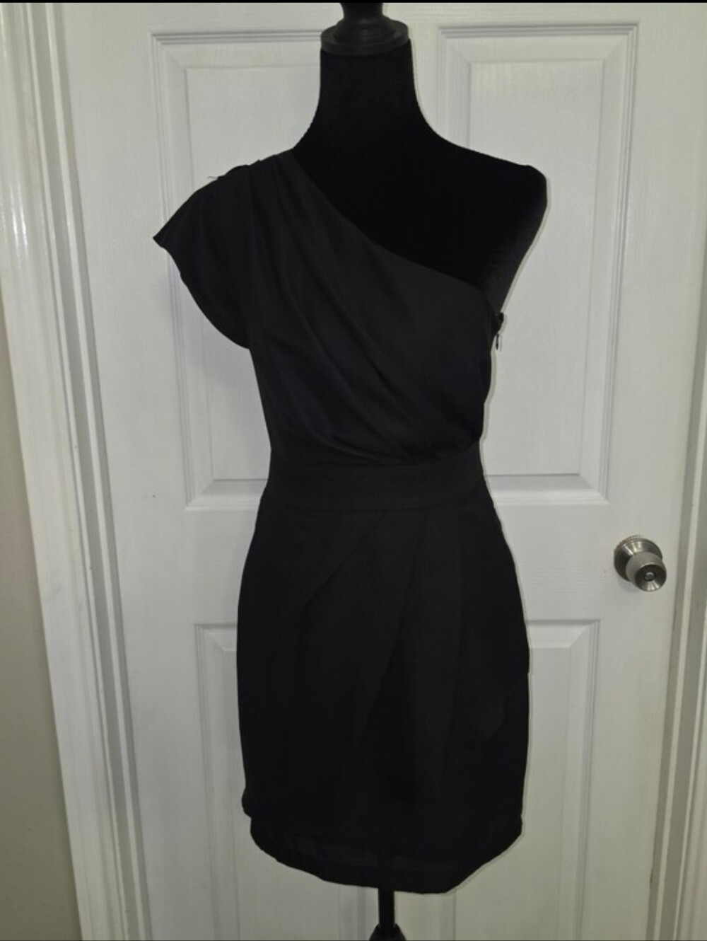 BCBGeneration One-Shoulder Black Draped Cocktail Party Dress - Picture 10 of 10